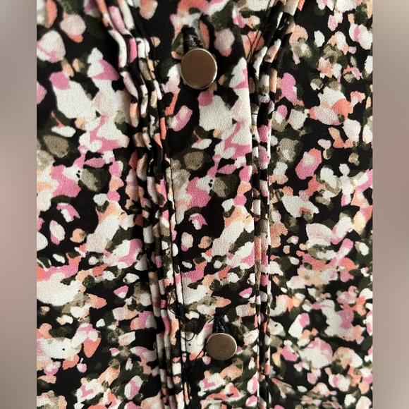 Apt. 9 Black/Pink/White Floral V-neck Tank - EUC - Picture 13 of 14